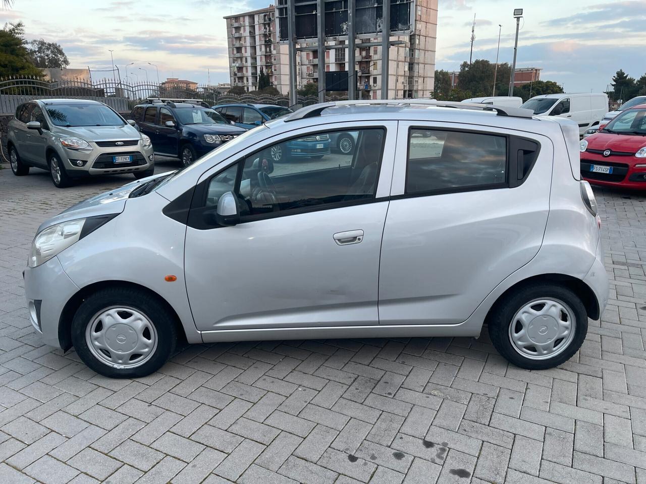 Chevrolet Spark 1.0 68cv