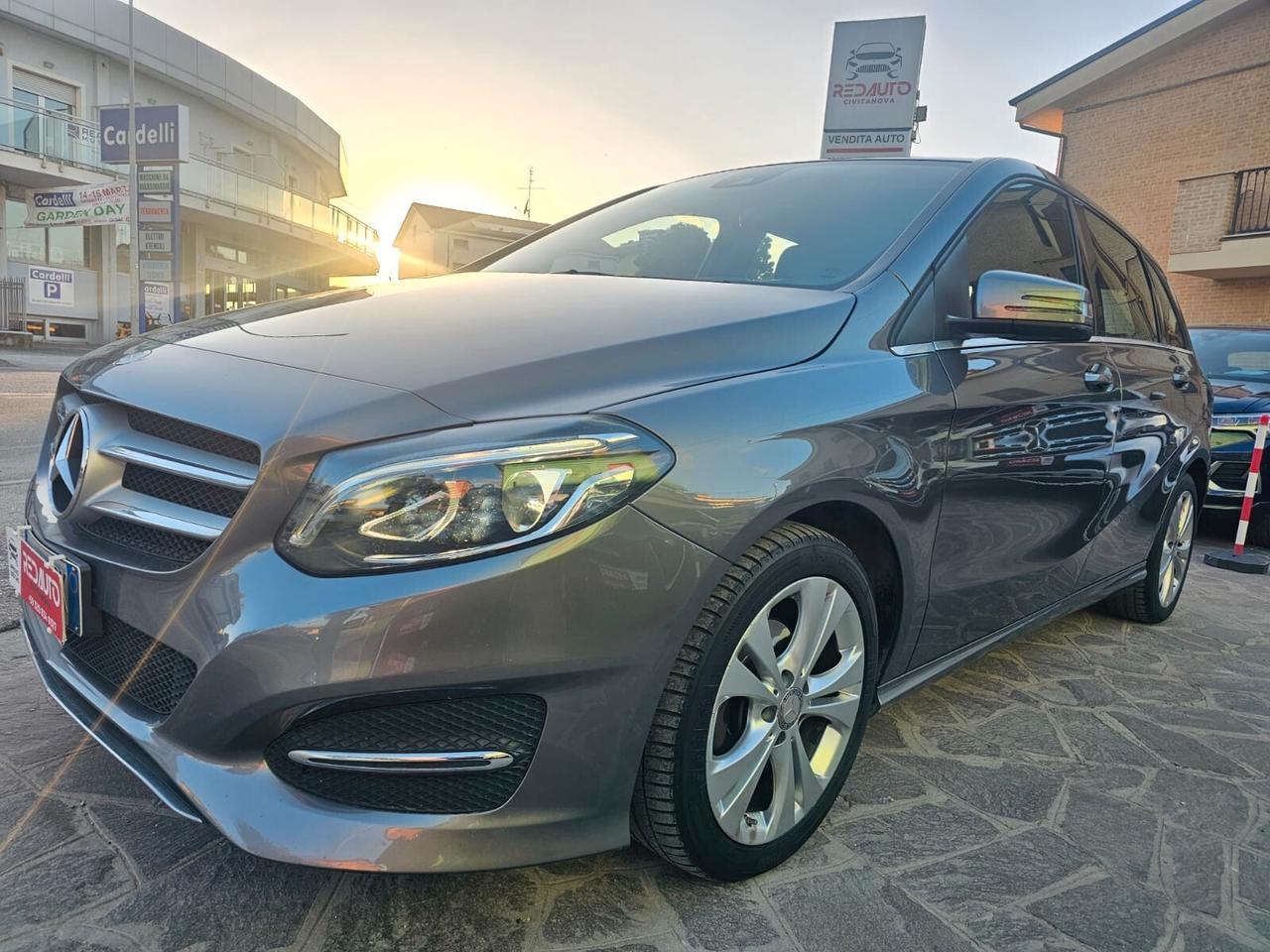 Mercedes-benz B 180 d Premium