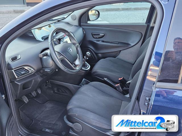 LANCIA Ypsilon 1.2 69 CV 5 porte Gold