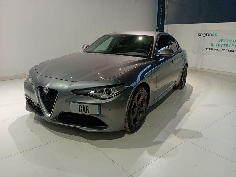 Alfa Romeo Giulia 2.0 Turbo 200 CV AT8 Sport-Tech