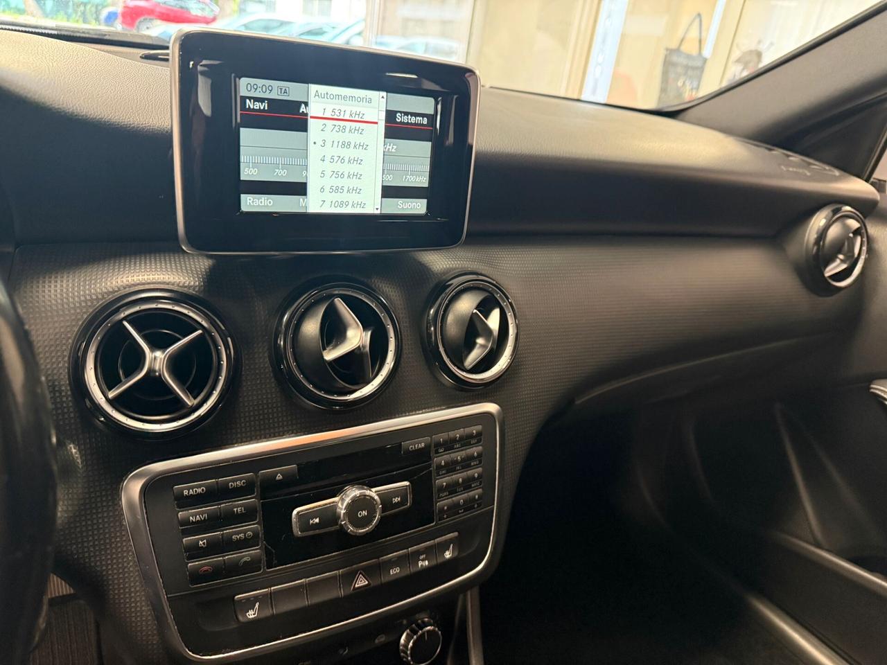 Mercedes-benz A 180 Premium