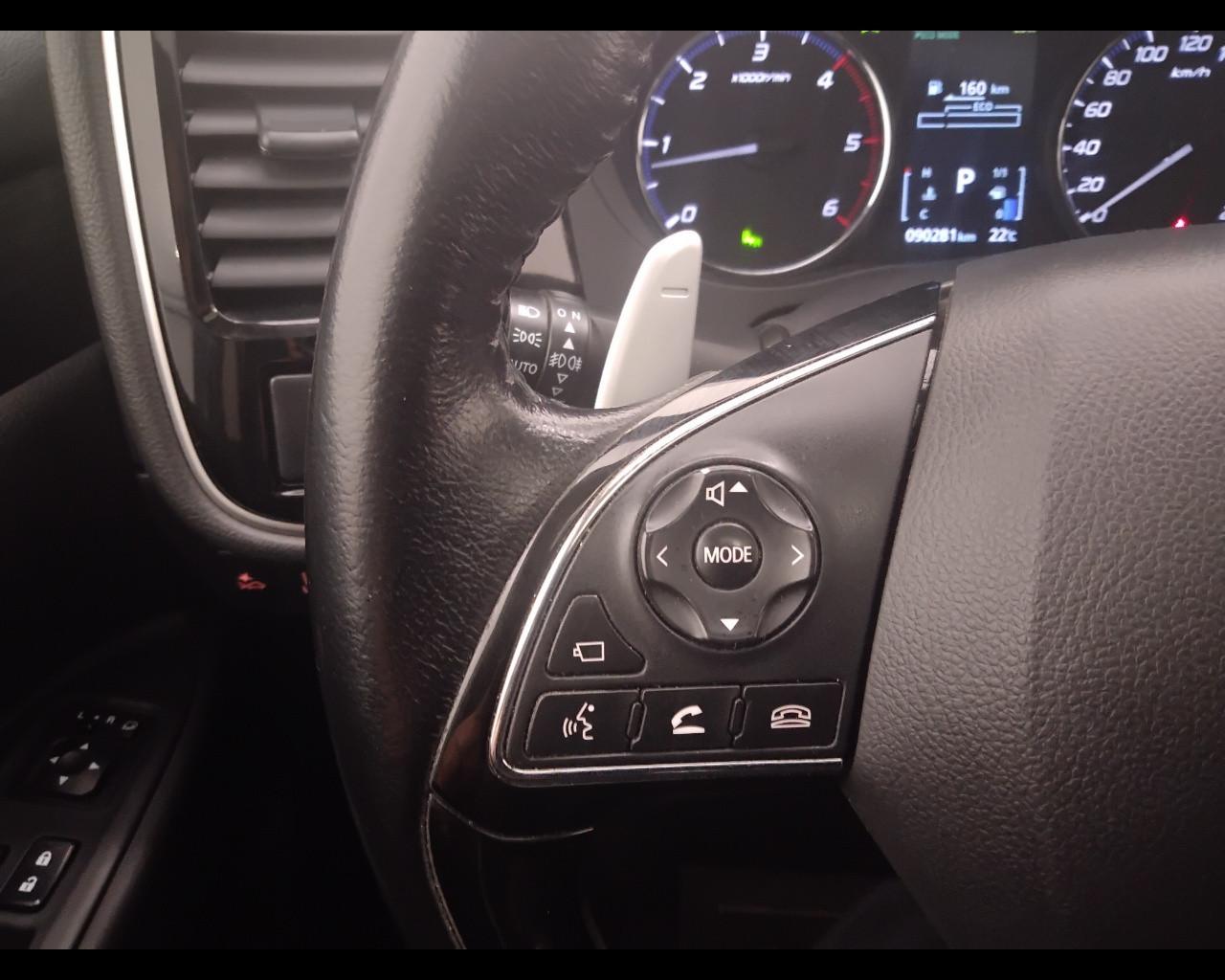 MITSUBISHI Outlander III 2016 - Outlander 2.2 Instyle Plus Sda Diam.Pac