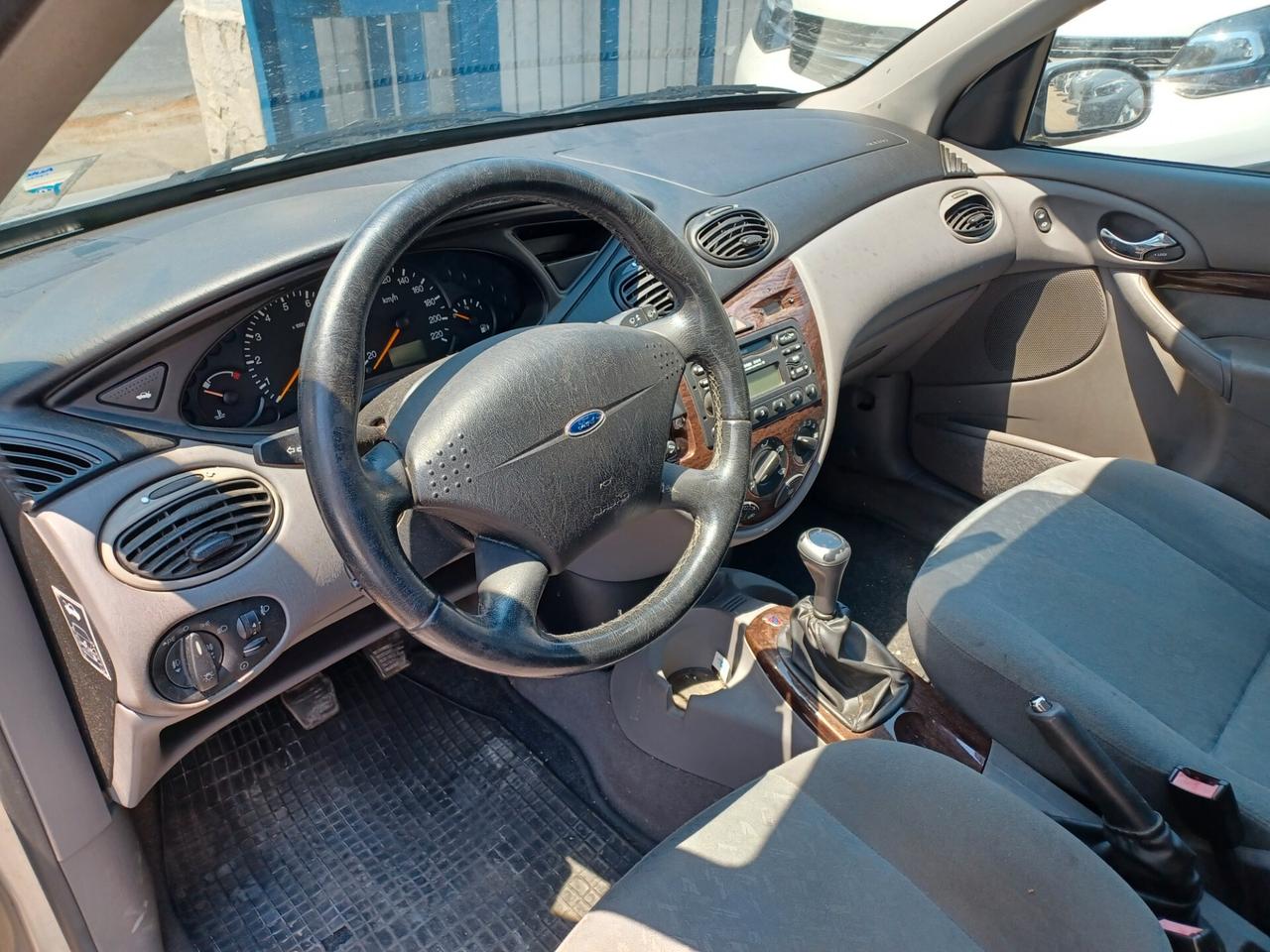 Ford Focus 1.6 SW Ghia SOLO 69000 KM!!