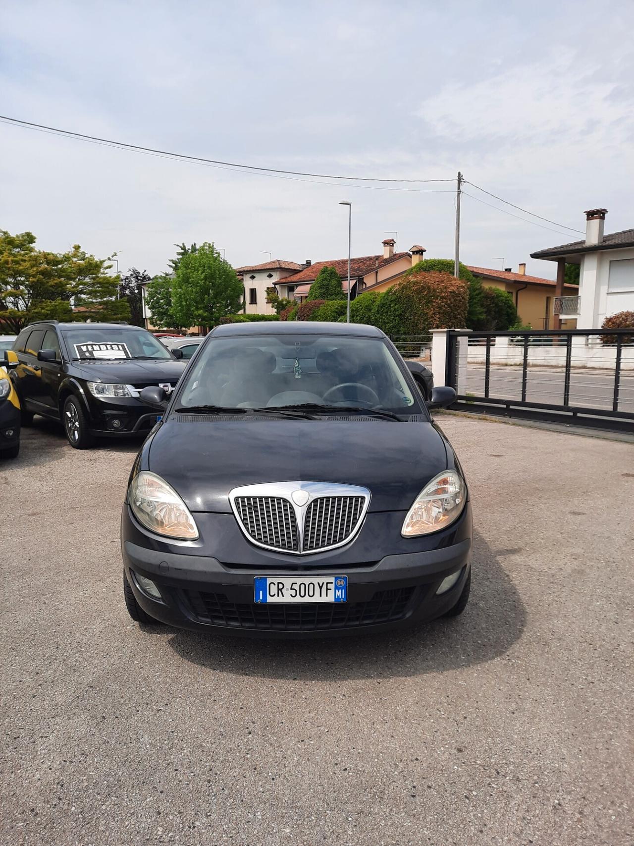 Lancia Ypsilon 1.3 Multijet Platino OK NEOPATENTATI