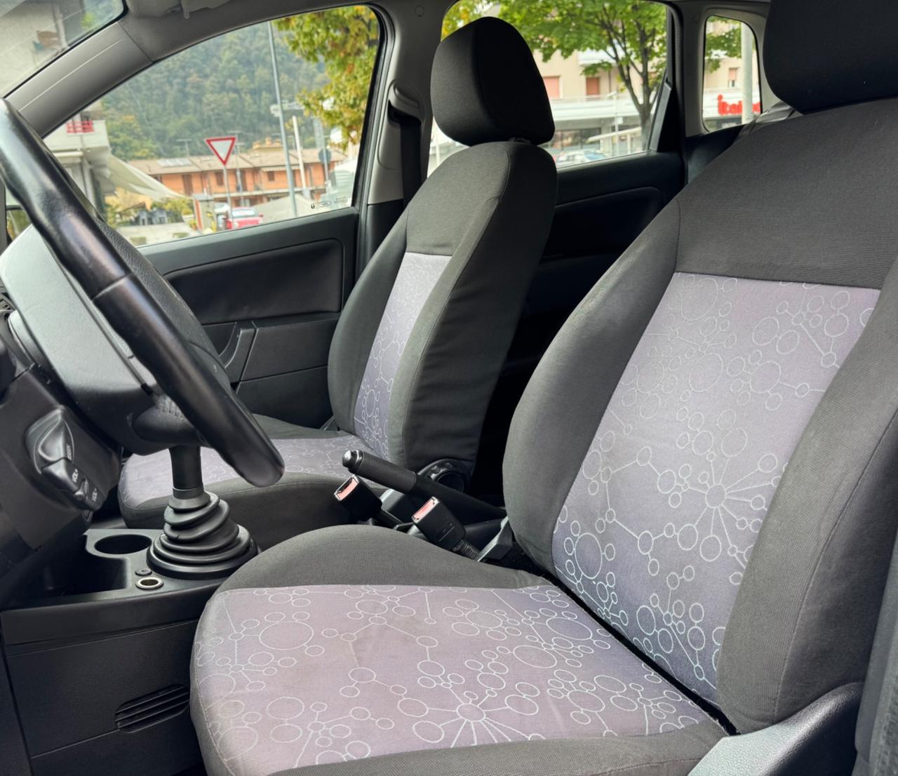 Ford Fiesta 1.4 TDCi 5p.- TAGLIANDATA - OK NEOPATENTATI