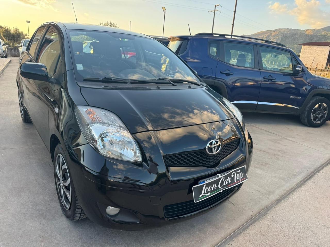 Toyota Yaris 1.3 benzina km 80 mila certificati