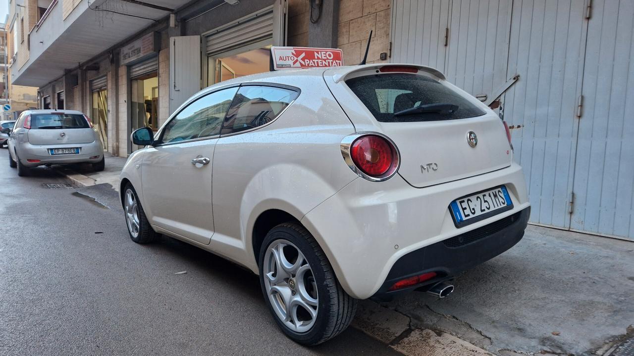 Alfa Romeo MiTo 1.3 JTDm-2 95 CV S&S Distinctive