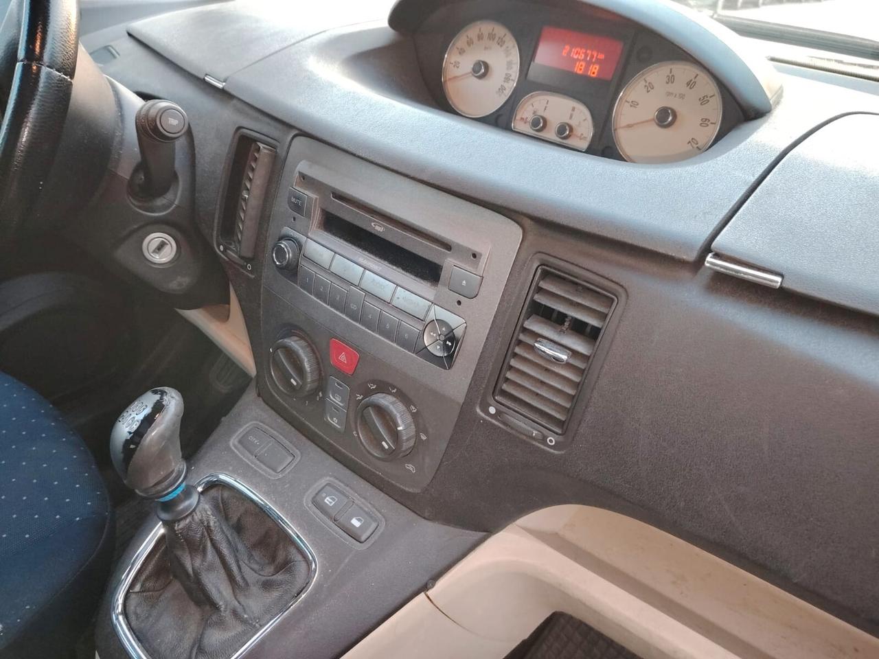 Lancia MUSA 1.4 16V Oro 100
