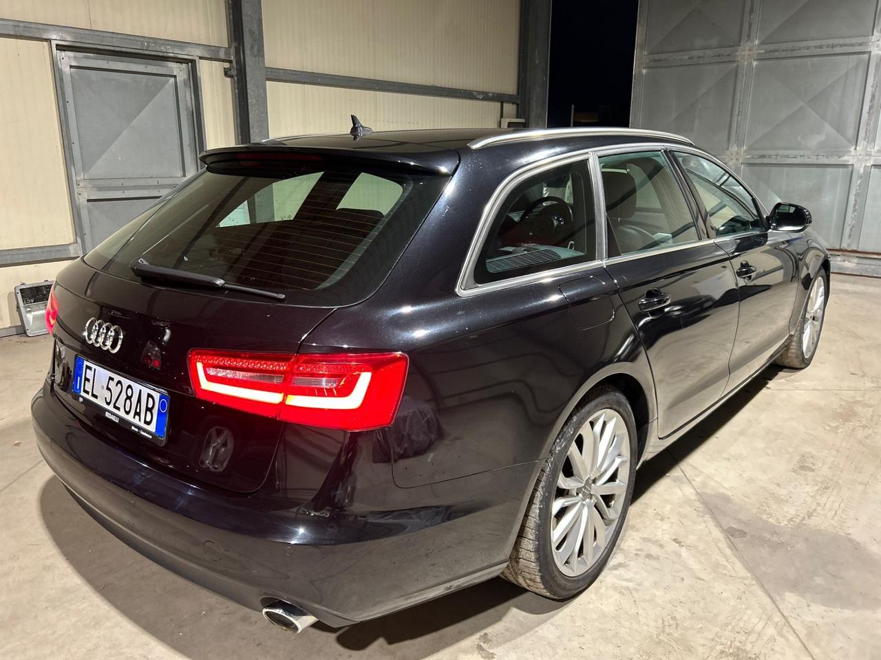 Audi A6 Avant 3.0 TDI 245 CV quattro S tronic BOOKSERVICE