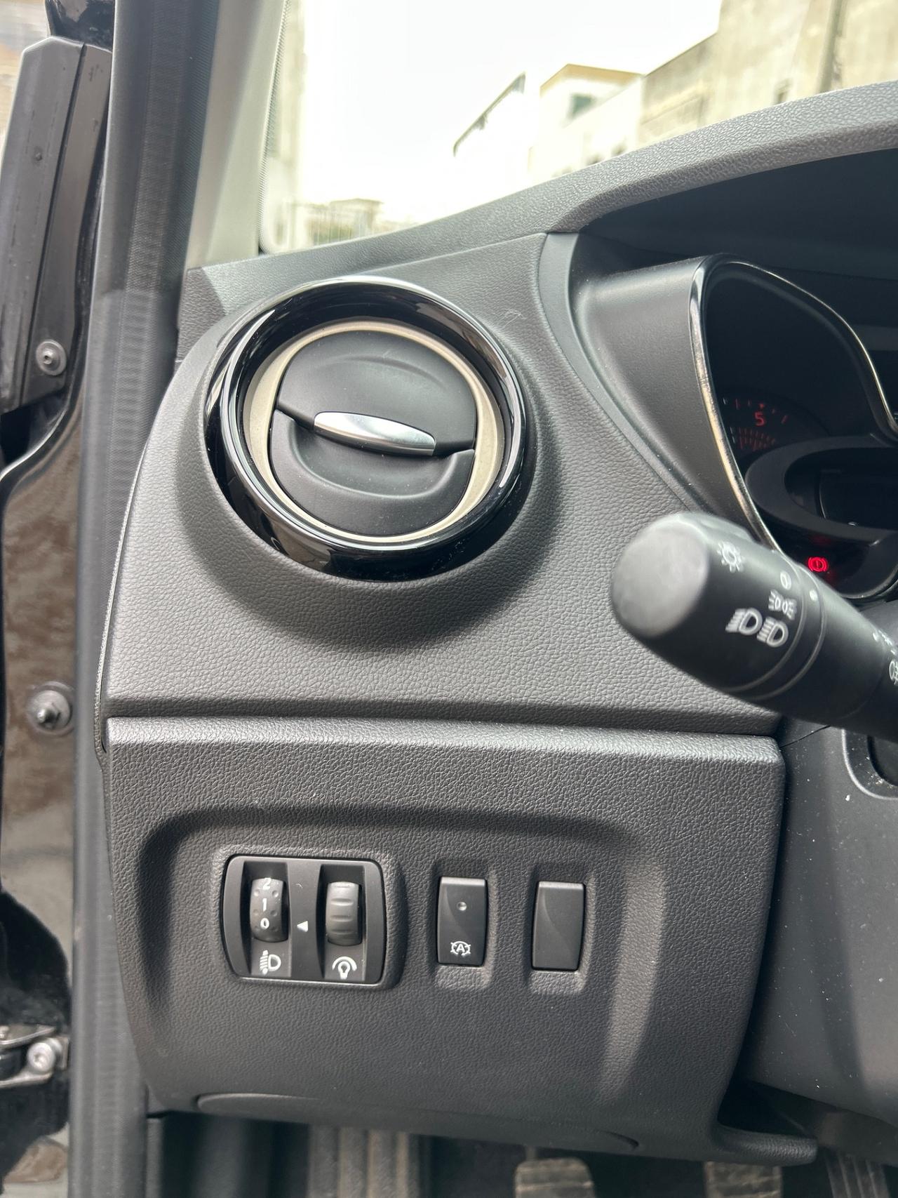 Renault Captur 1.5 90 CV-2019/NAVI