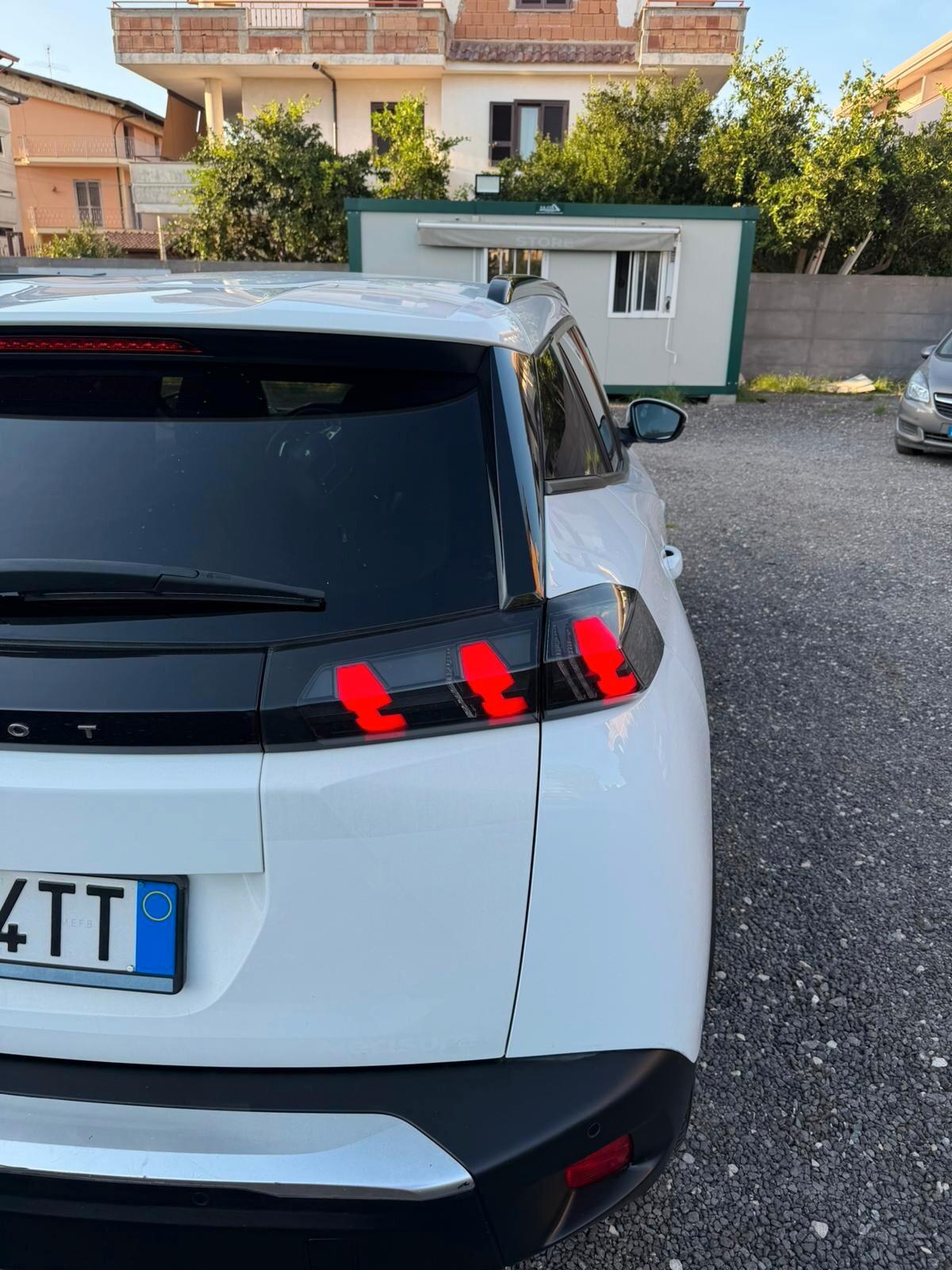 Peugeot 2008 BlueHDi 130 S&S EAT8 Allure