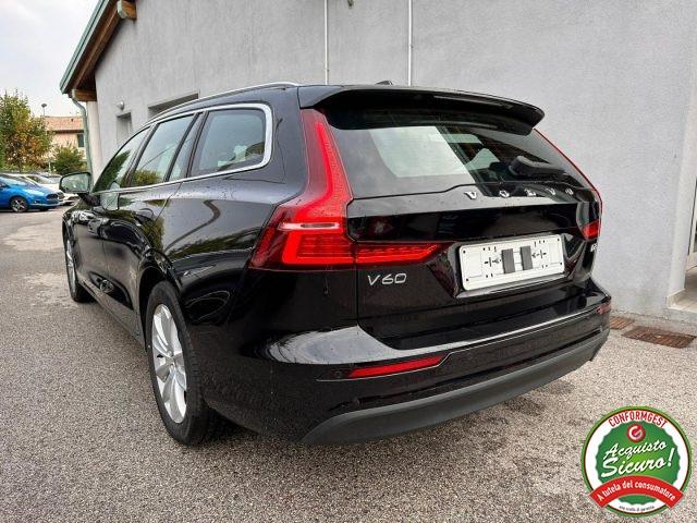 VOLVO V60 D3 Momentum PRO Navi Led Uniproprietario