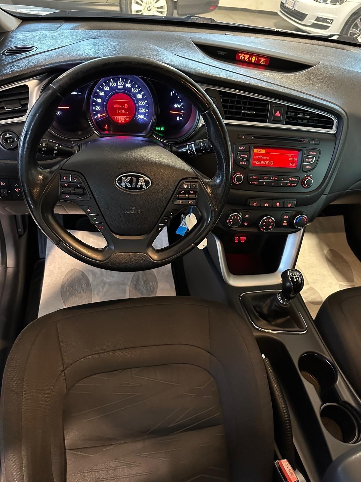 Kia Ceed cee'd 1.4 CRDi 5 porte Cool