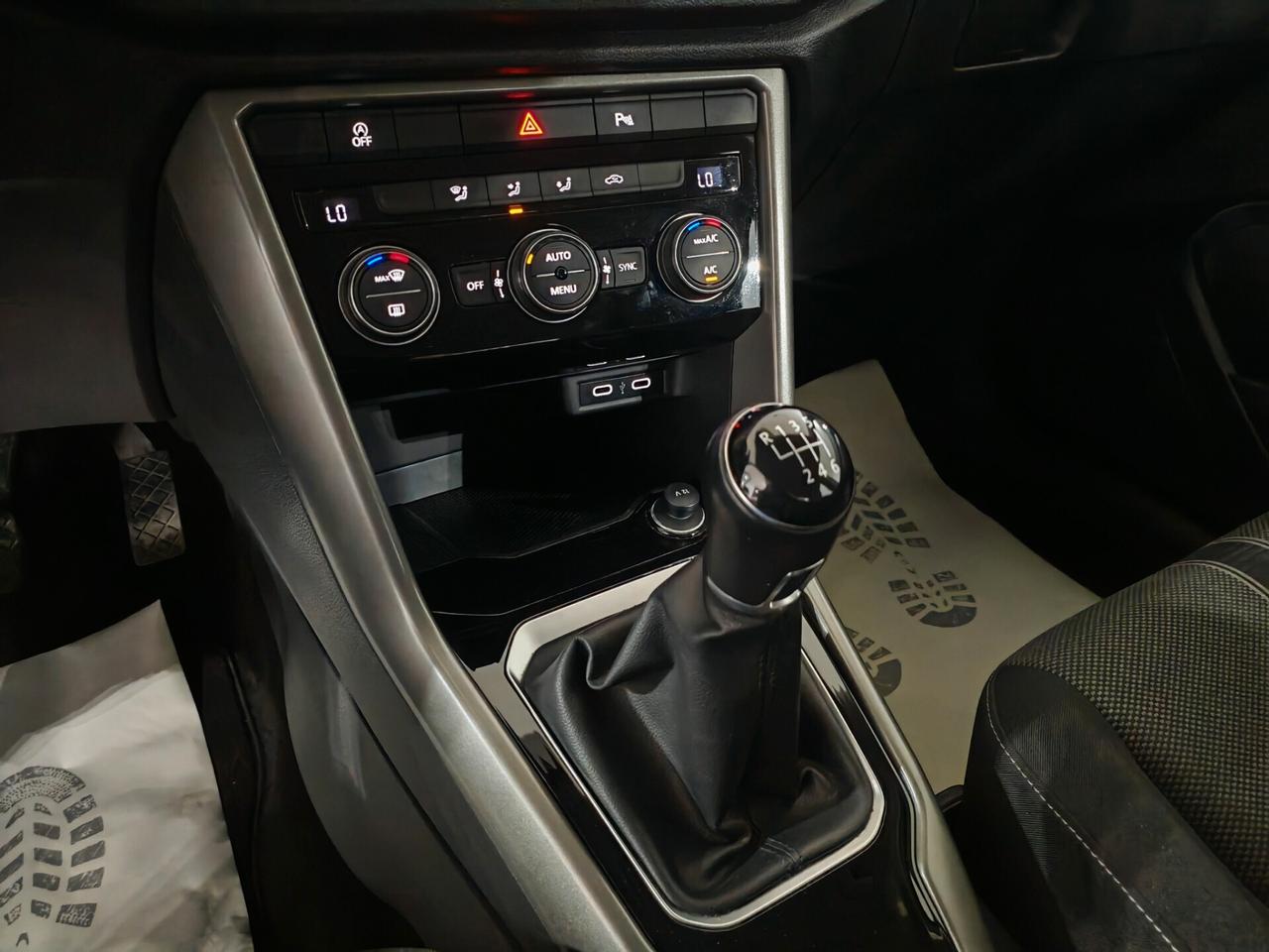 Volkswagen T-Roc 20TDI 115cv navig led 2022