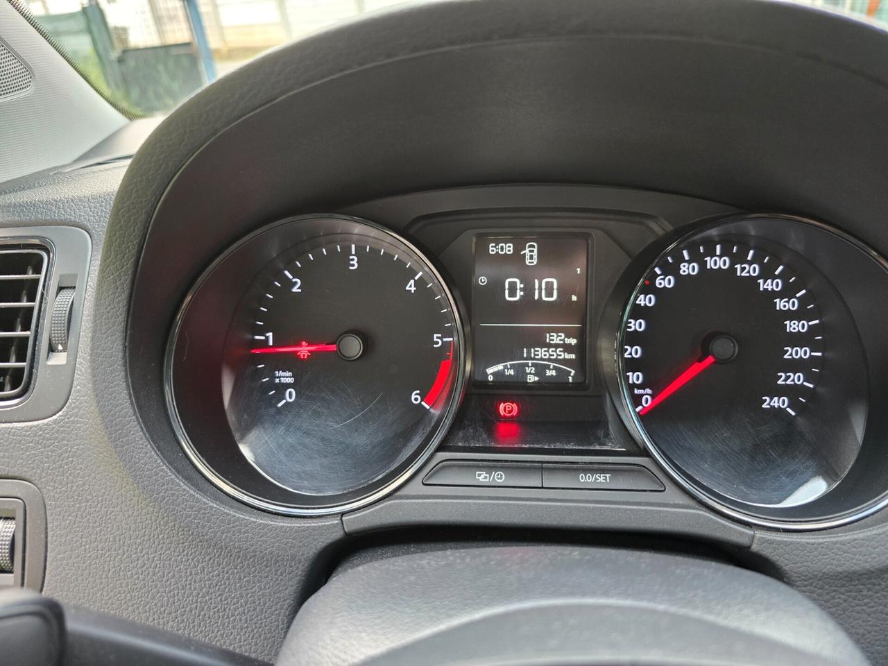 Volkswagen Polo 1.4TDI 75CV Trendline 113000KM-2015
