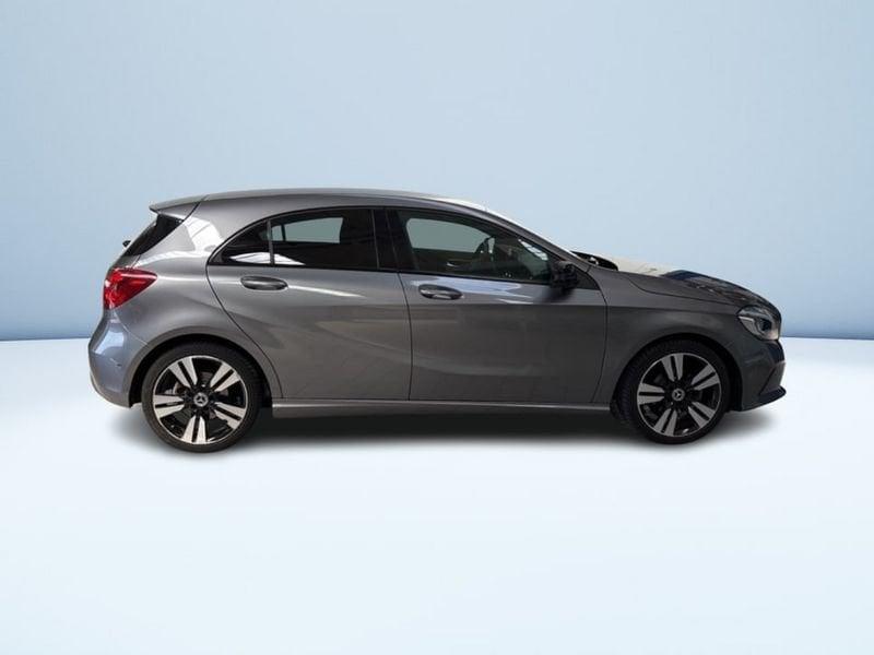 Mercedes-Benz Classe A A 180 D SPORT MY16
