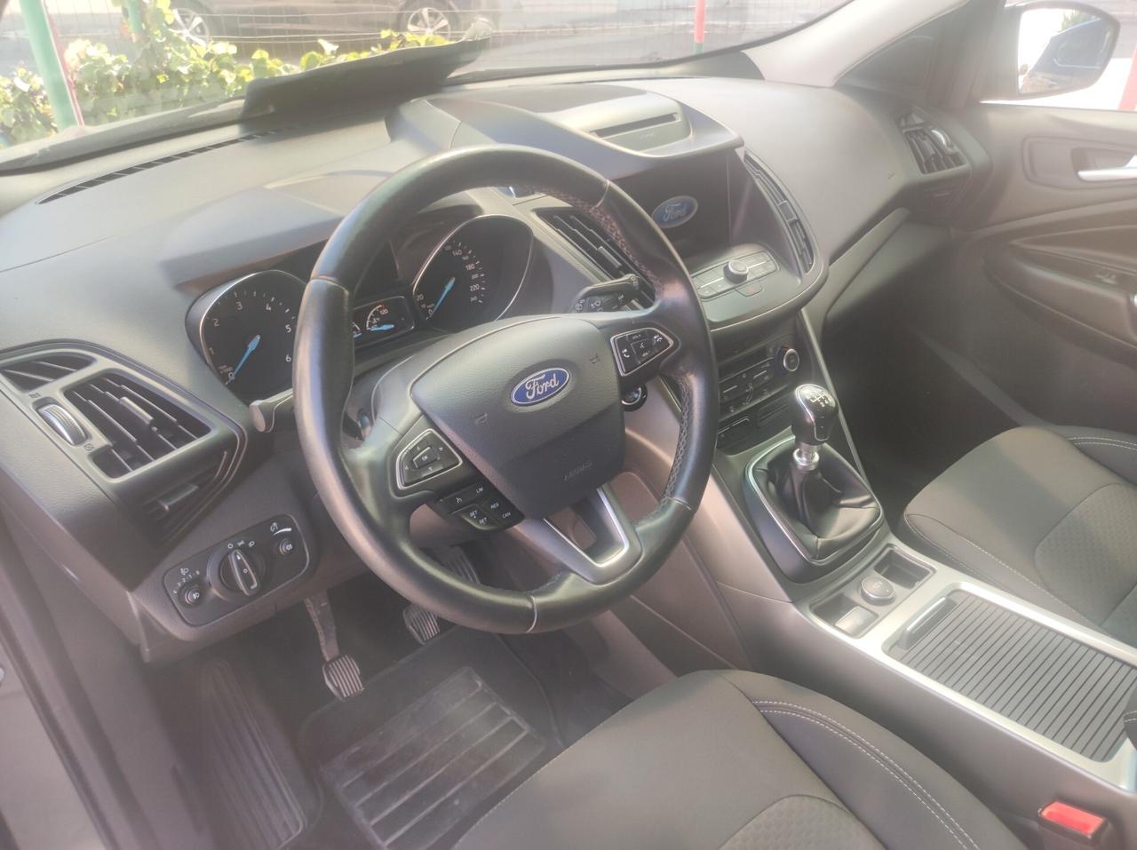Ford Kuga 1.5 TDCI 120 CV S&S 2WD Titanium
