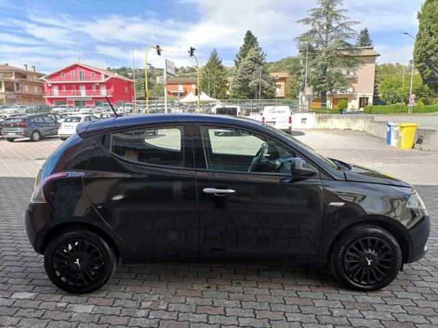 LANCIA Ypsilon 1.2 69 CV 5 porte GPL Gold
