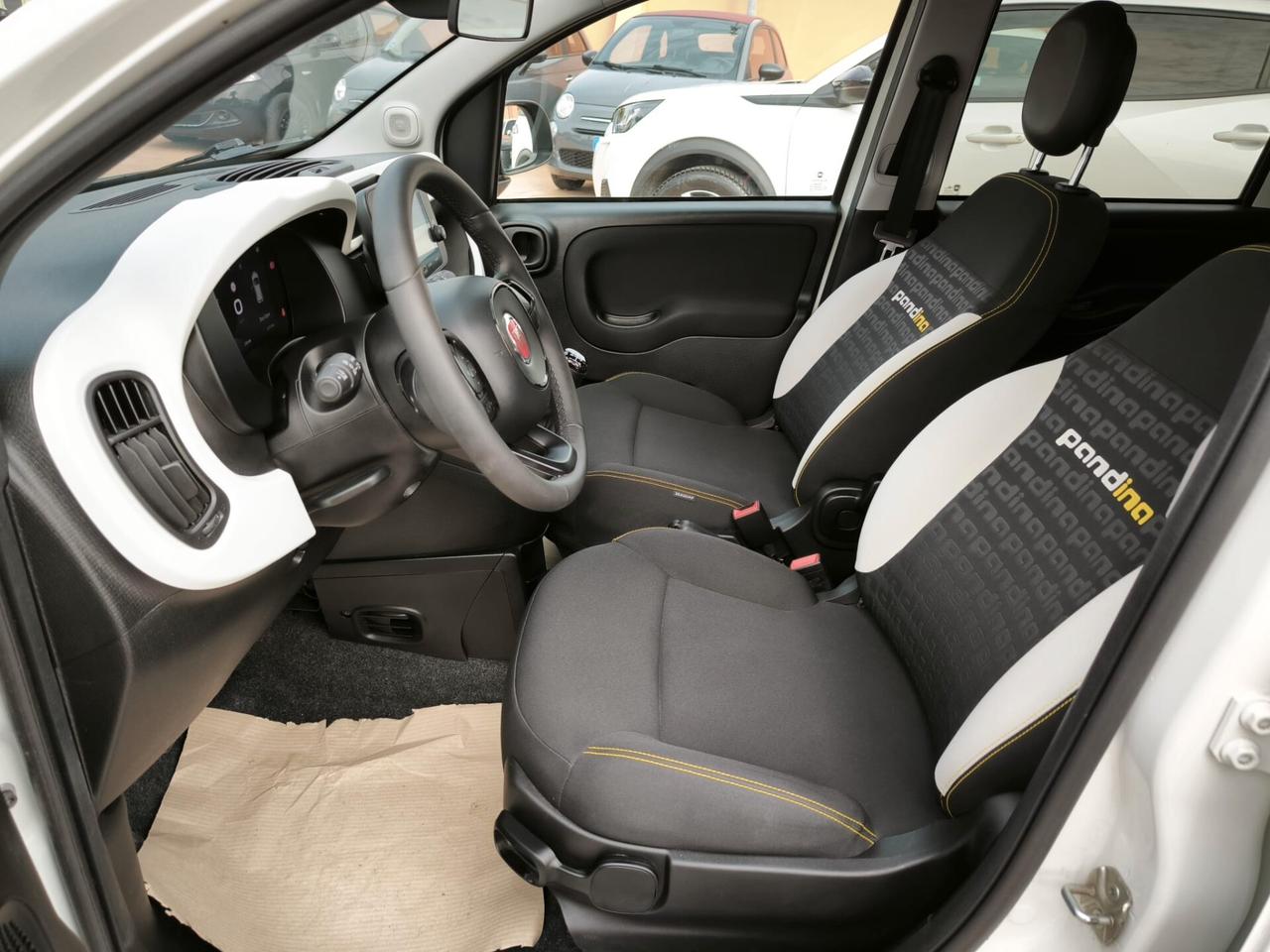 Fiat Panda 1.0 FireFly S&S Hybrid Pandina