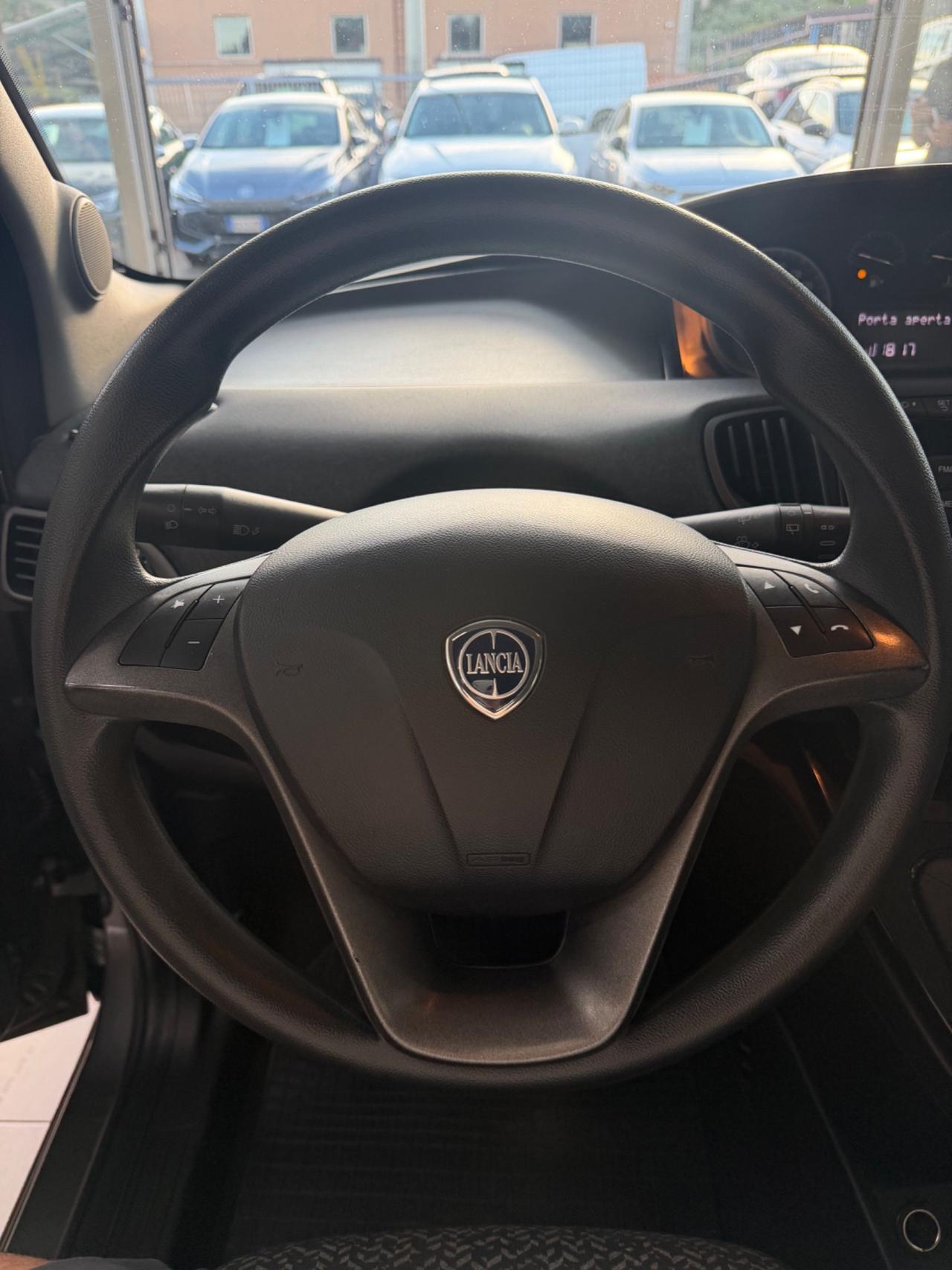 Lancia Ypsilon 1.2 BENZ/ GPL Ecochic FINANZIABILE