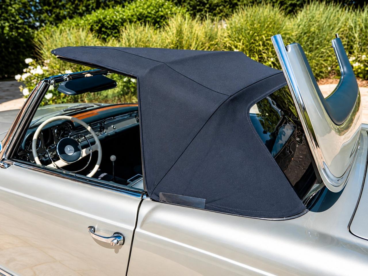 Mercedes-benz SL 230 Pagoda W113