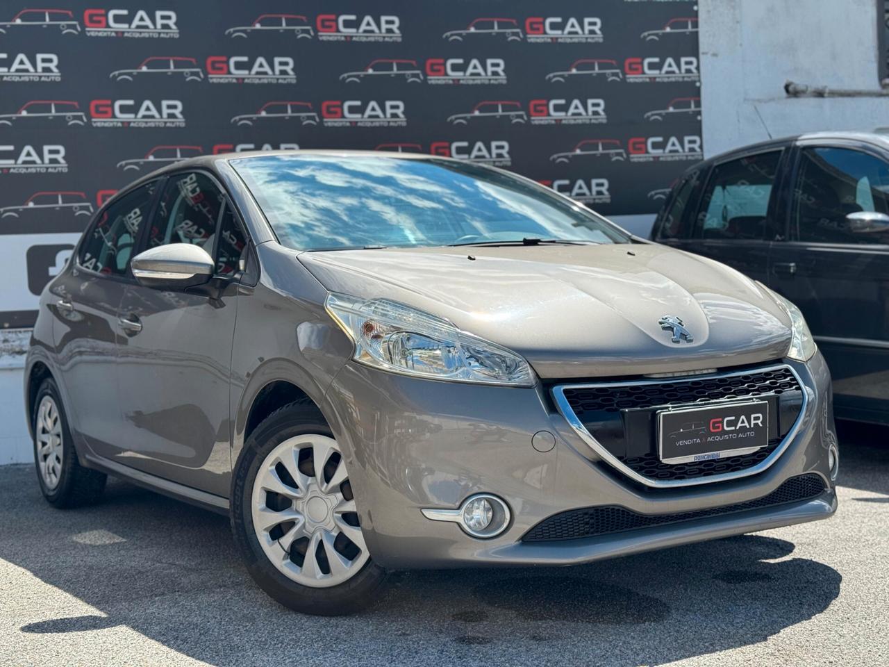 Peugeot 208 1.4 HDi 68 CV 5 porte Allure