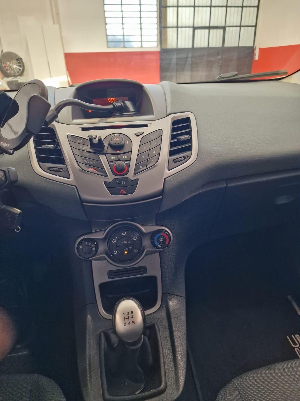 Ford Fiesta 1.2 82CV 3 porte Titanium