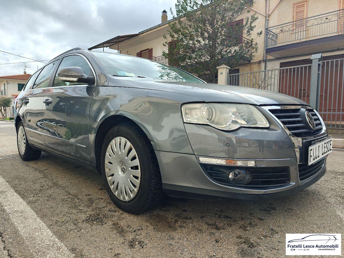 VOLKSWAGEN - Passat Variant Variant 2.0 tdi Comfortline dpf