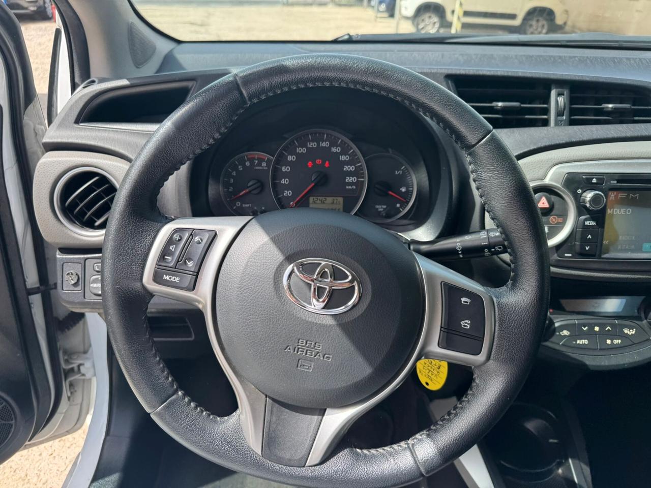 Toyota Yaris 1.0 5 porte Lounge