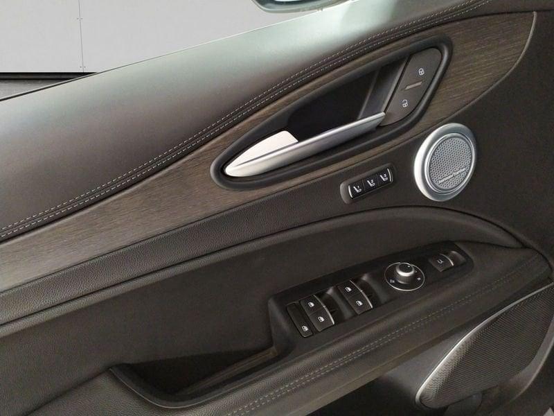 Alfa Romeo Stelvio 2.2 t Executive Q4 190cv auto