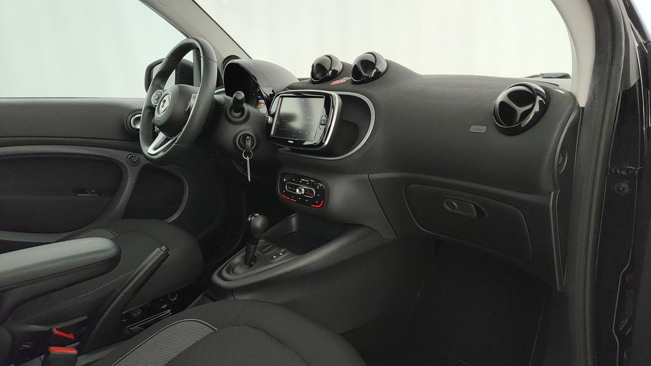 SMART Fortwo Cabrio eq Passion 4,6kW