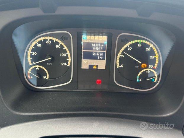 Mercedes compattatore