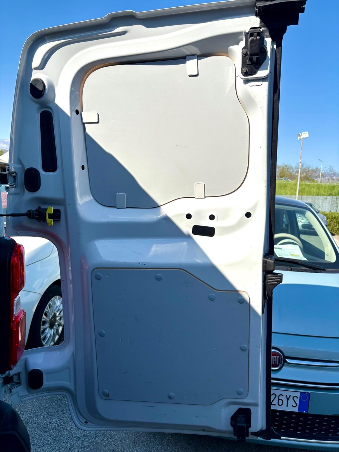 Opel Vivaro 1.5 Diesel 120cv PL-TN Enjoy DOPPIA PORTA LATERALE