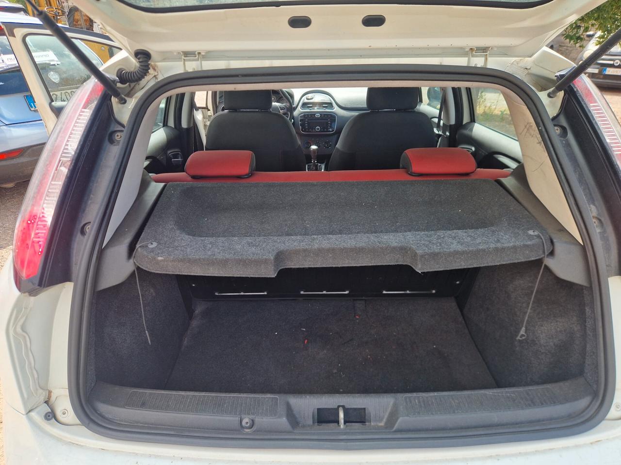 Fiat Punto 1.3 MJT 75 CV 5 porte Lounge-2014