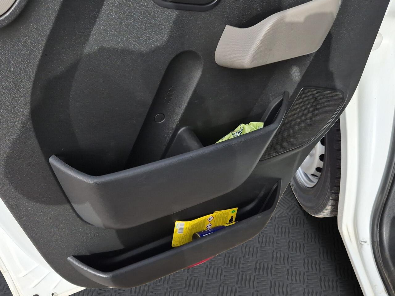 Nissan NV300 non 2300