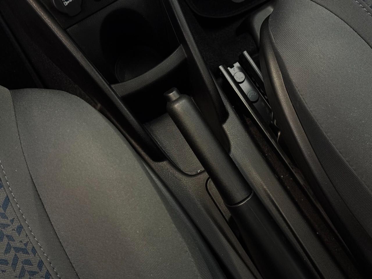 Lancia Ypsilon LANCIA YPSILON 1.0cc 69Cv Platino