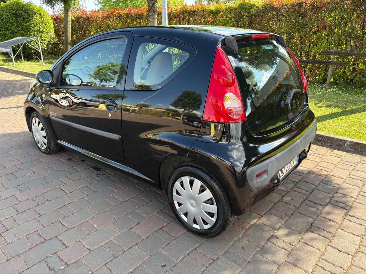 Peugeot 107 1.0 68CV 3p. Sweet Years