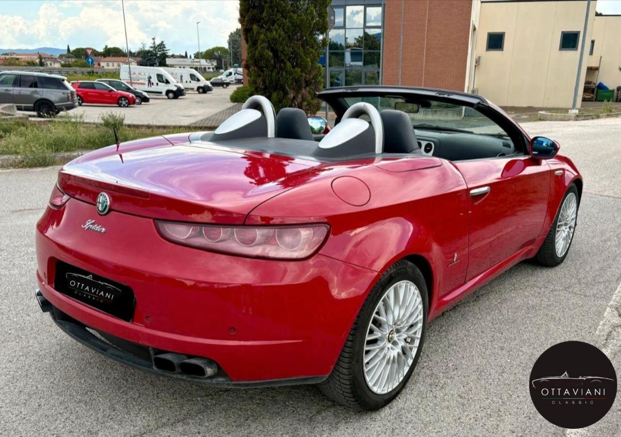 Alfa Romeo Spider 3200 Q4 UNIPRO