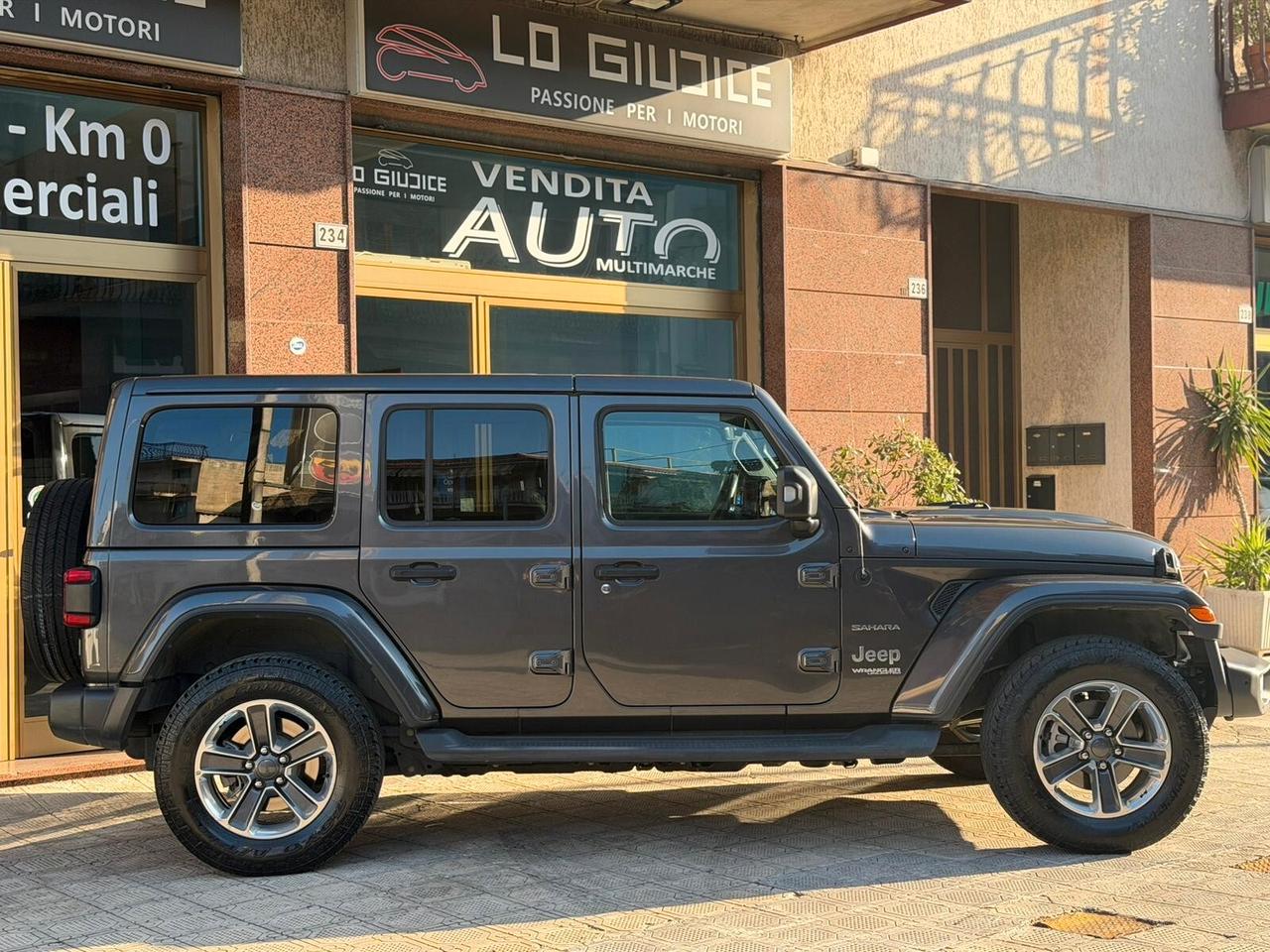 Jeep Wrangler Unlimited 2.2 Mjt II Sahara