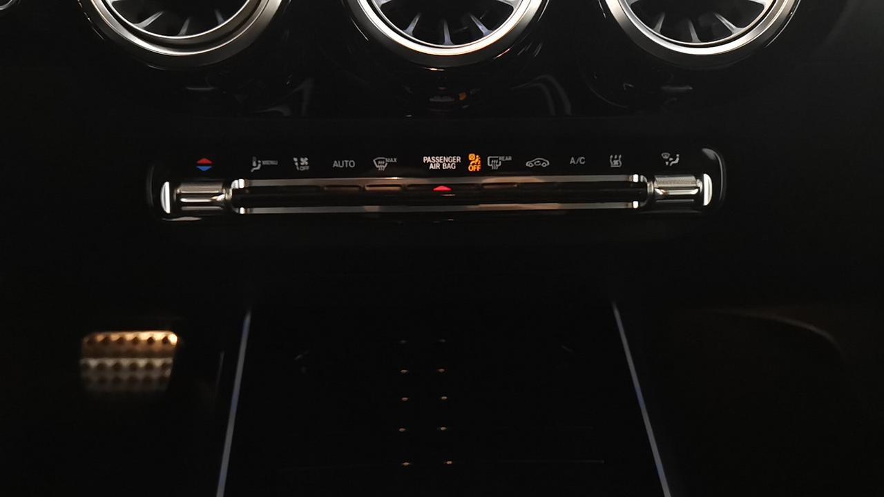 Mercedes-Benz Classe B - W247 2023 - B 250 e phev AMG Line Advanced Plus auto