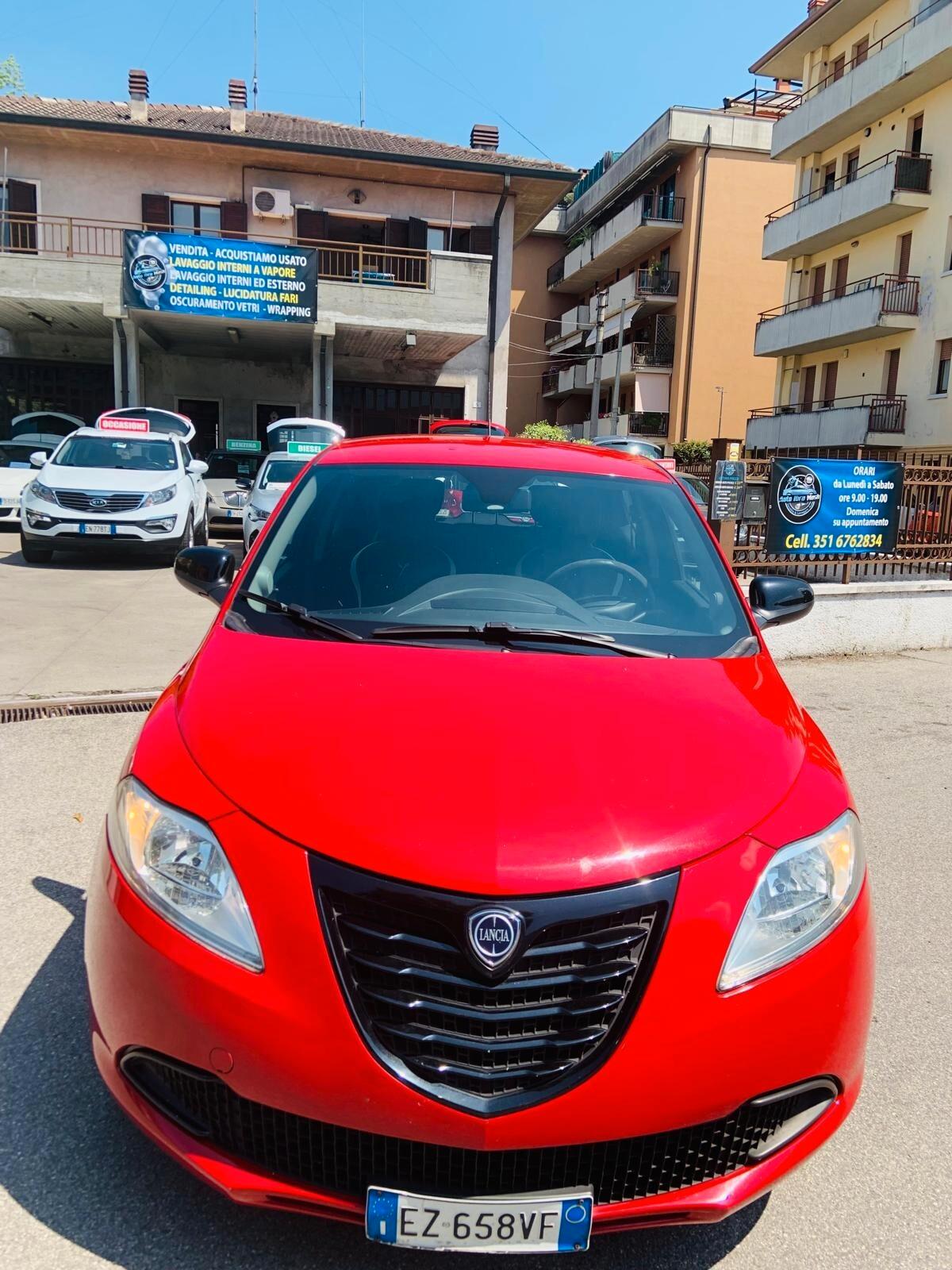 Lancia Ypsilon 1.2 69 CV 5 porte GPL Ecochic 30th Anniversary
