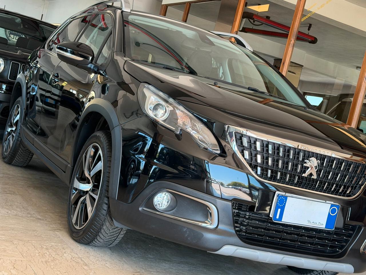 Peugeot 2008 1.6 BLUEHDI 100 cv. ALLURE