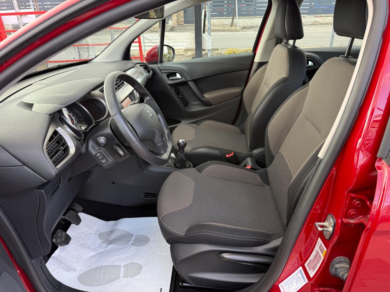 Citroen C3 1.2 VTi 82 Seduction 63000 KM