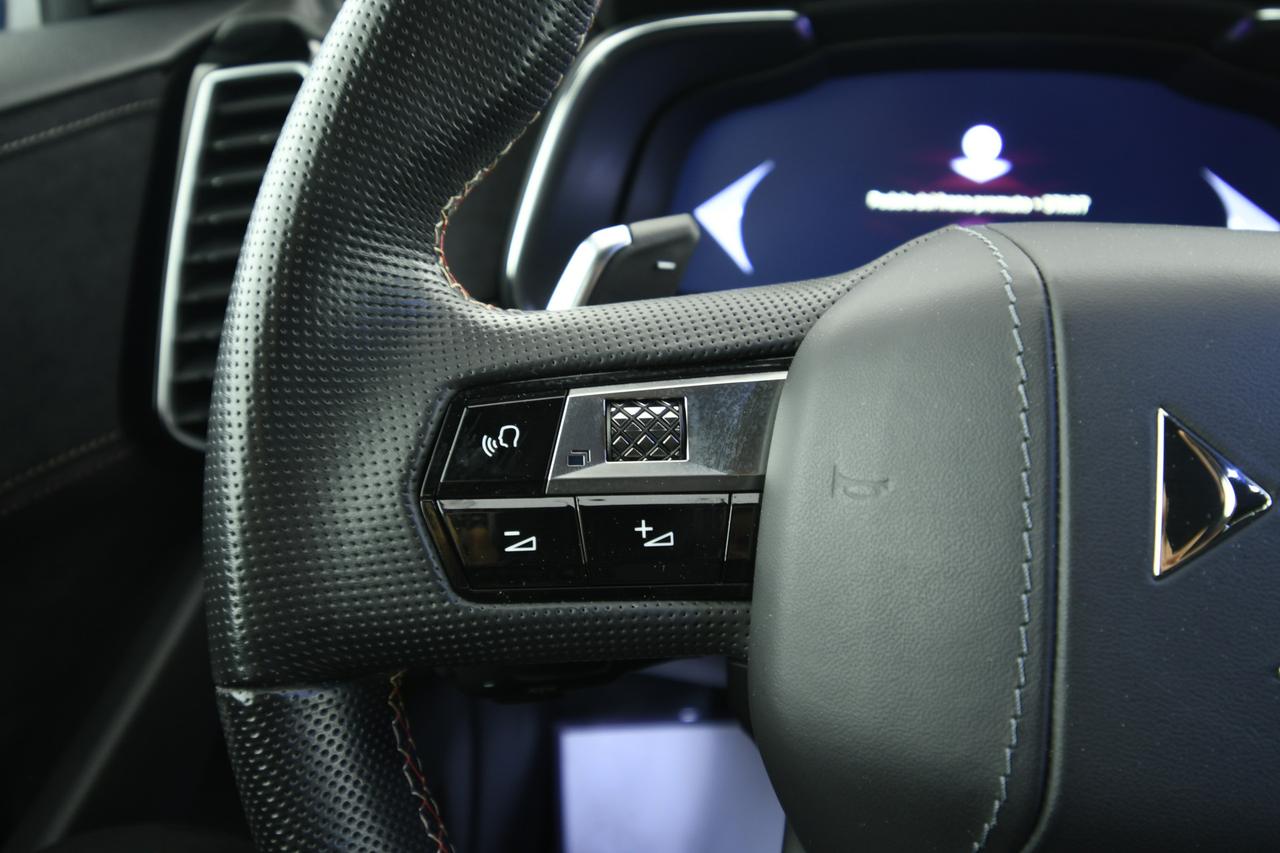 DS DS7 1.5 bluehdi Performance Line+ 130cv auto CAMERA+NEOPATENTATI