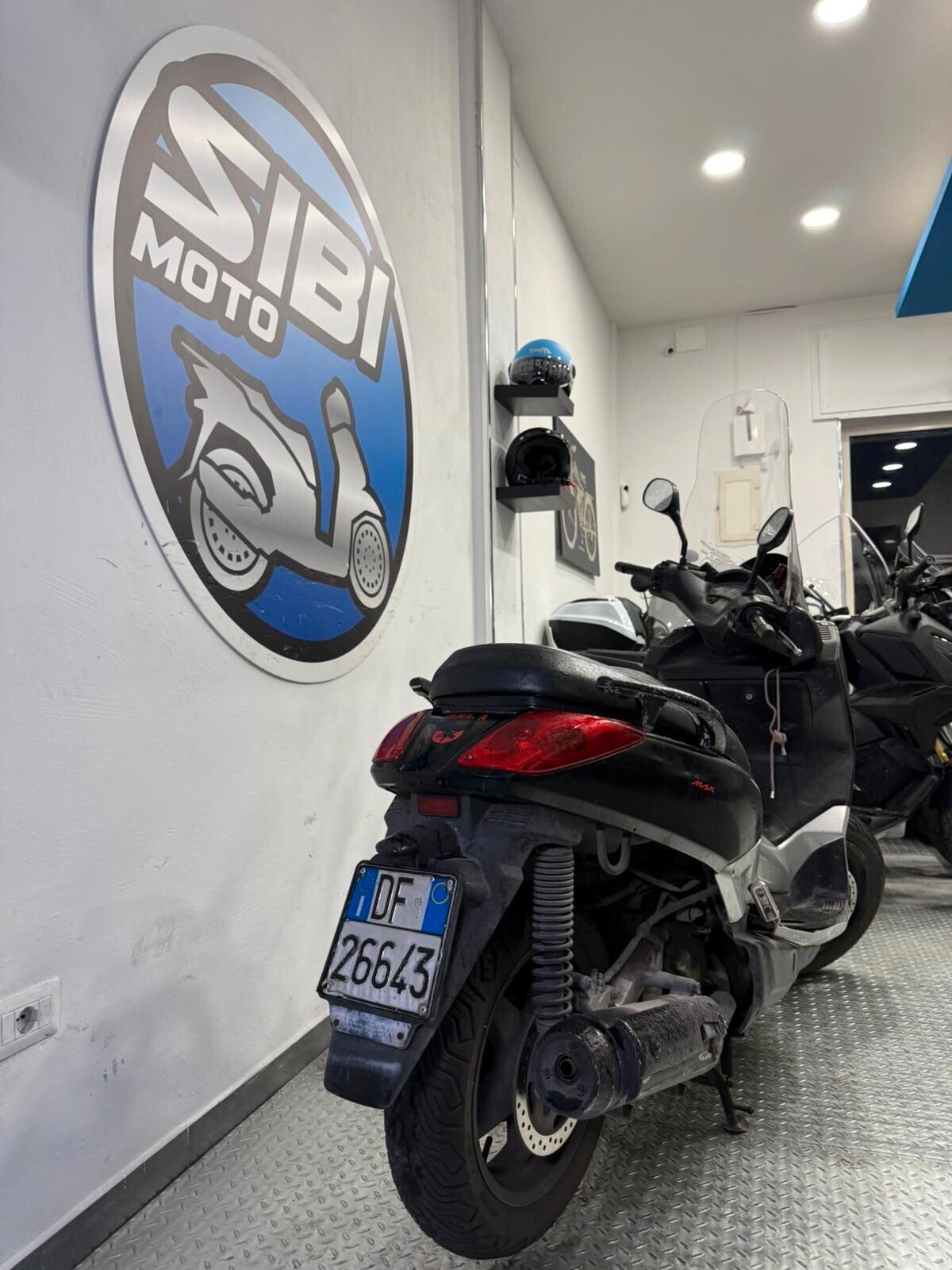 Yamaha X-Max 250