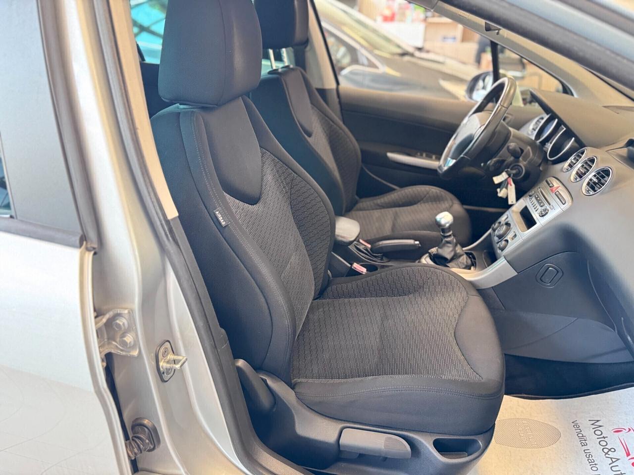 Peugeot 308 1.6 HDi 110CV SW Ciel Féline