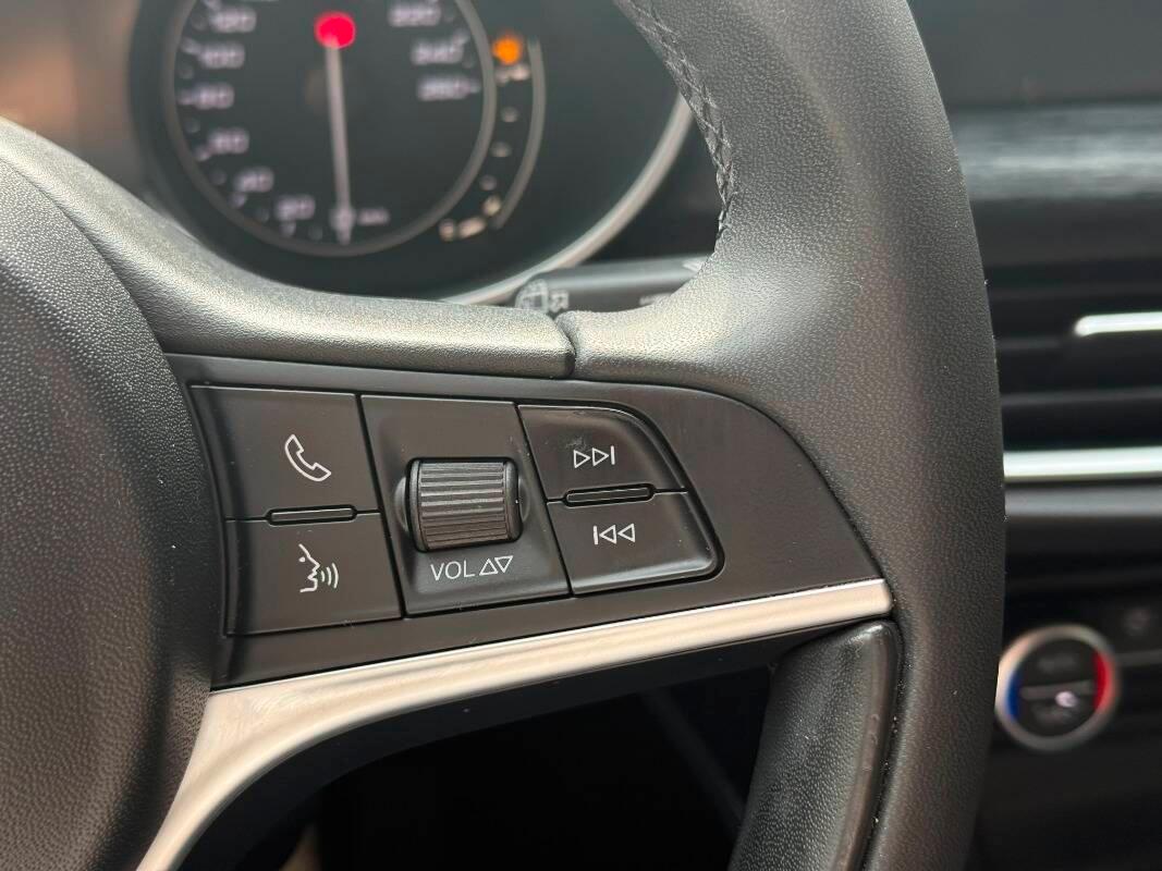 Alfa Romeo Stelvio 2.2 t Business rwd 160cv auto my19