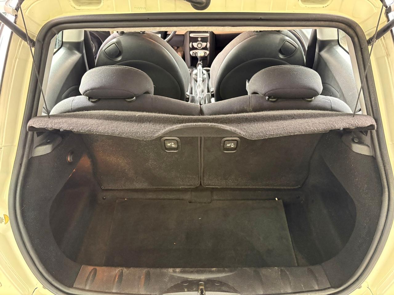 Mini Cooper 1.6 Diesel