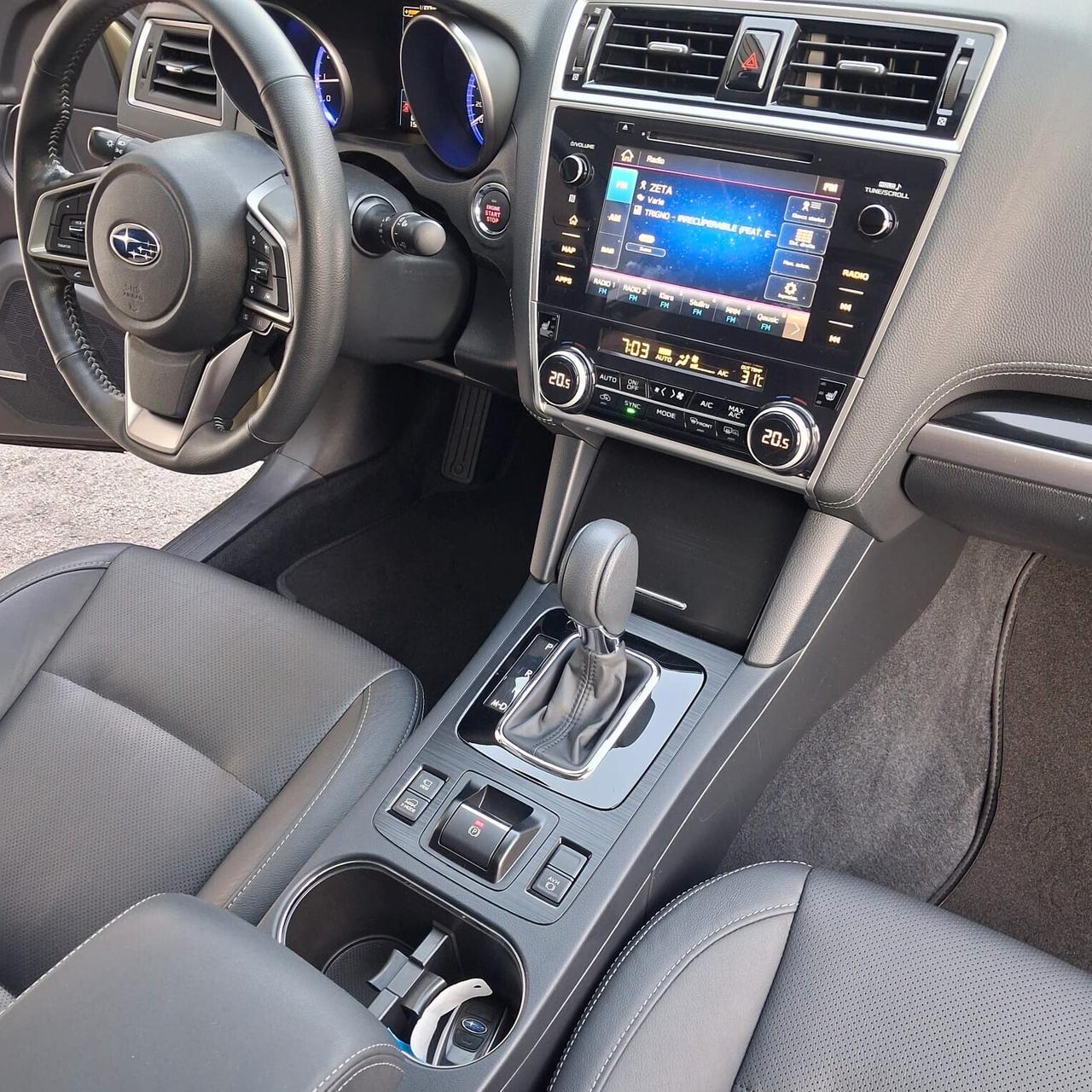 Subaru OUTBACK 2.5i Lineartronic Premium