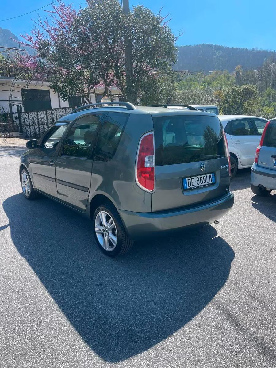 SKODA ROOMSTER DIESEL PARI AL NUOVO